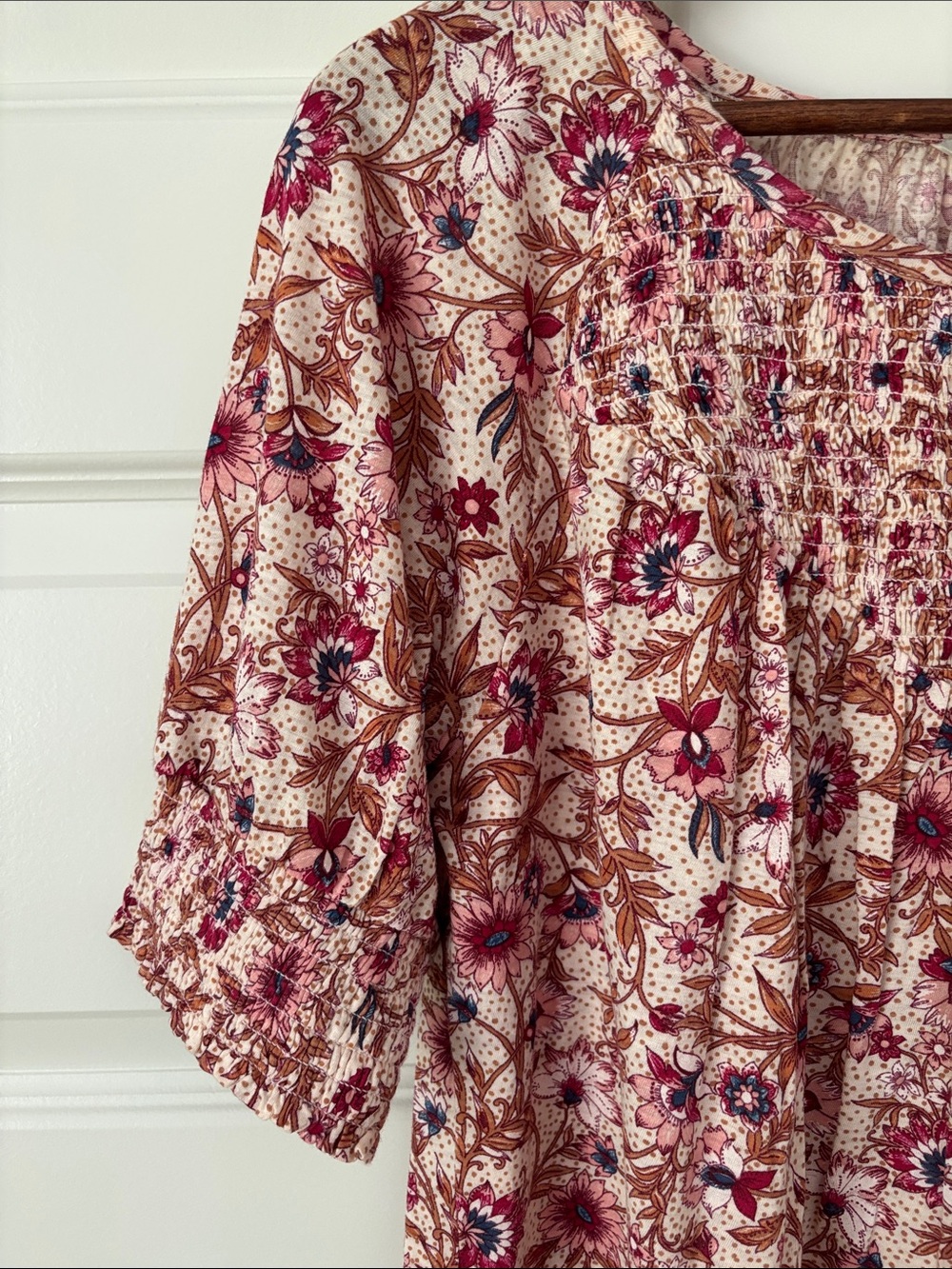 Lucky Brand Women's Floral Smocked Peasant Top - Picture 3 of 5